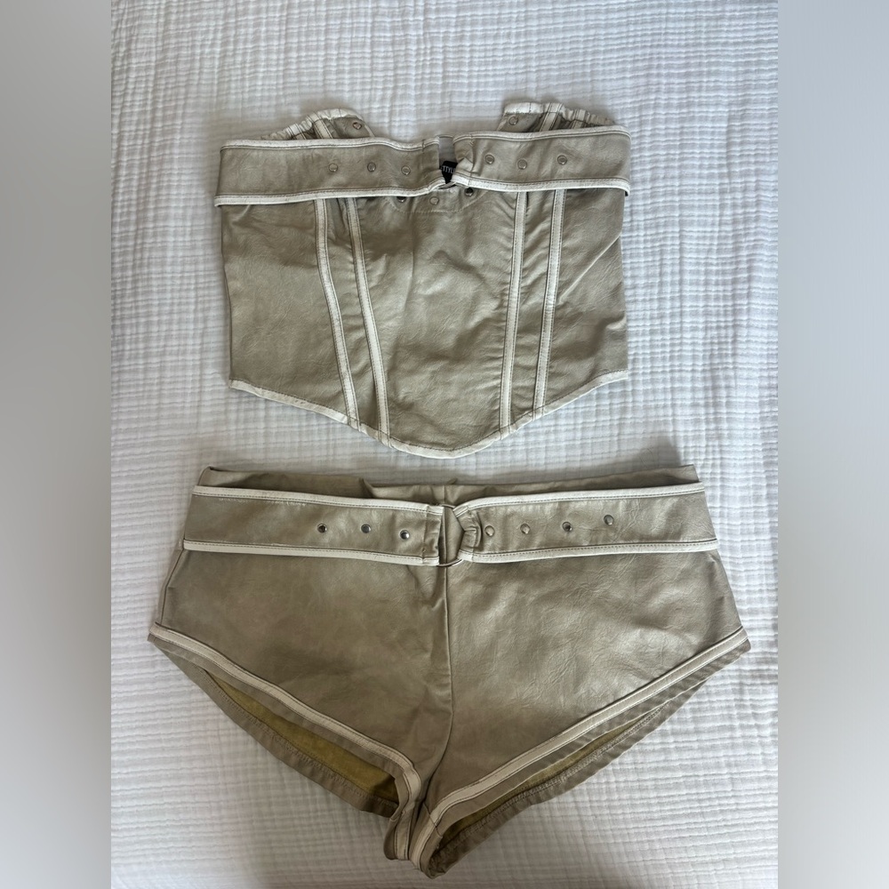 Leather mini shorts set (TOP)